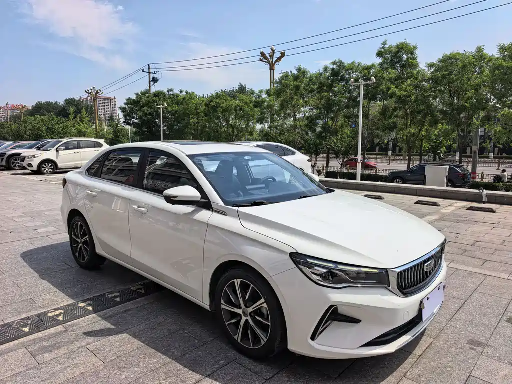 Geely Emgrand 2022 — фото 3