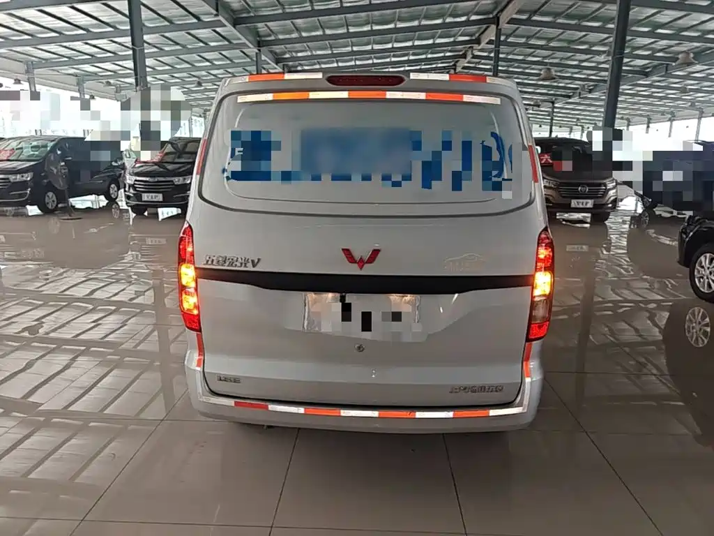 Wuling Hongguang V 2024