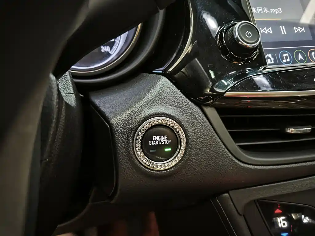 Buick Envision Plus 2020 — фото 27