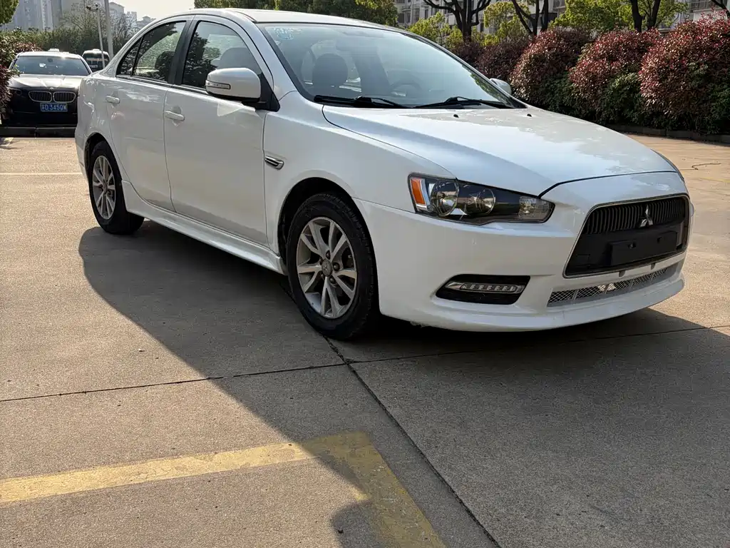 Mitsubishi Lancer EX 2014 — фото 3