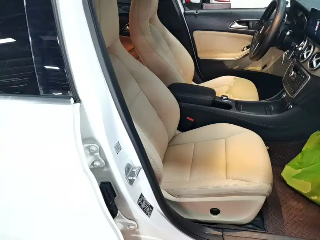 Mercedes-Benz GLA 2016 — фото 25