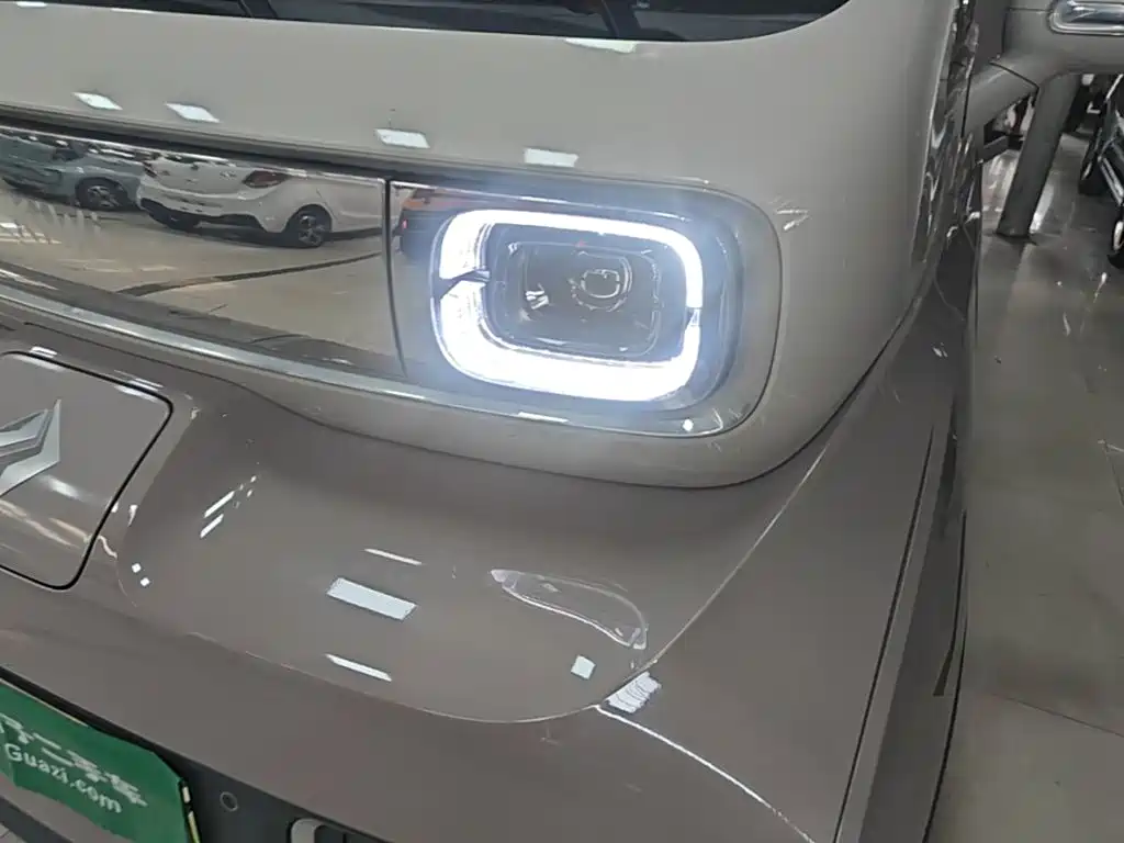 Baojun Kiwi EV 2022 — фото 24