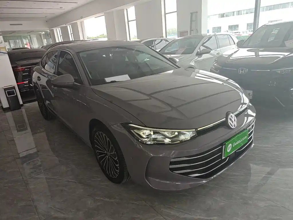 Volkswagen Passat 2024