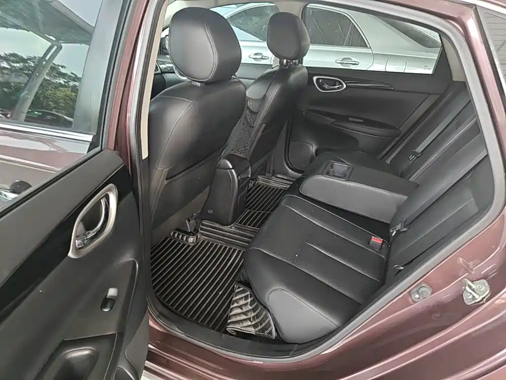 Nissan Sylphy 2018 — фото 17