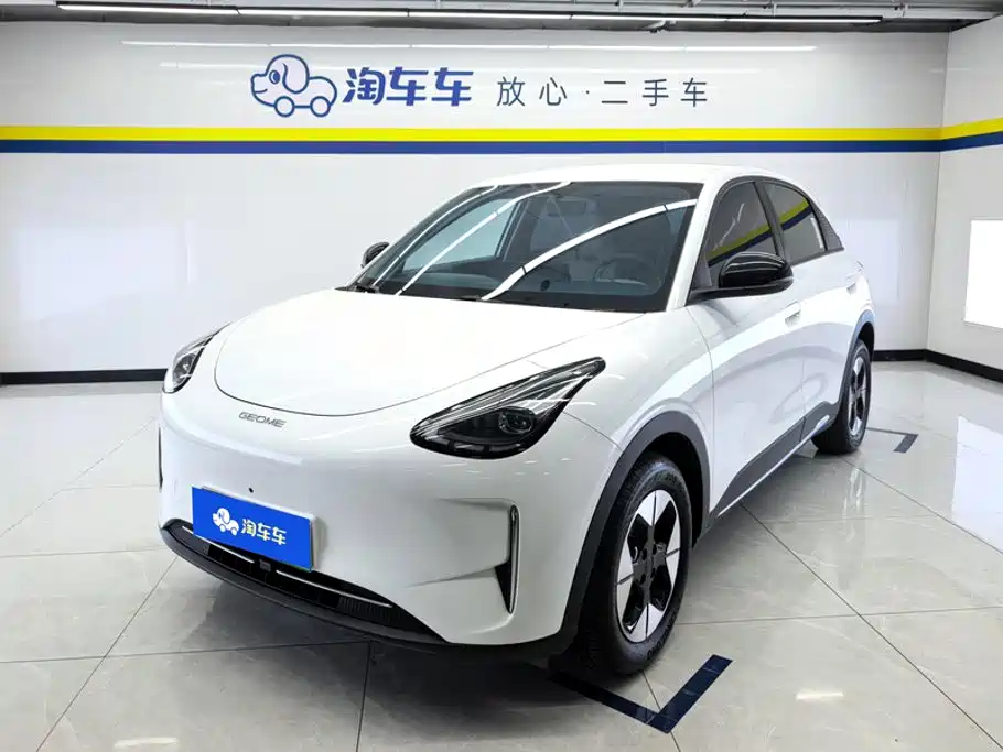 Geely Galaxy Starwish 2025 — фото 1