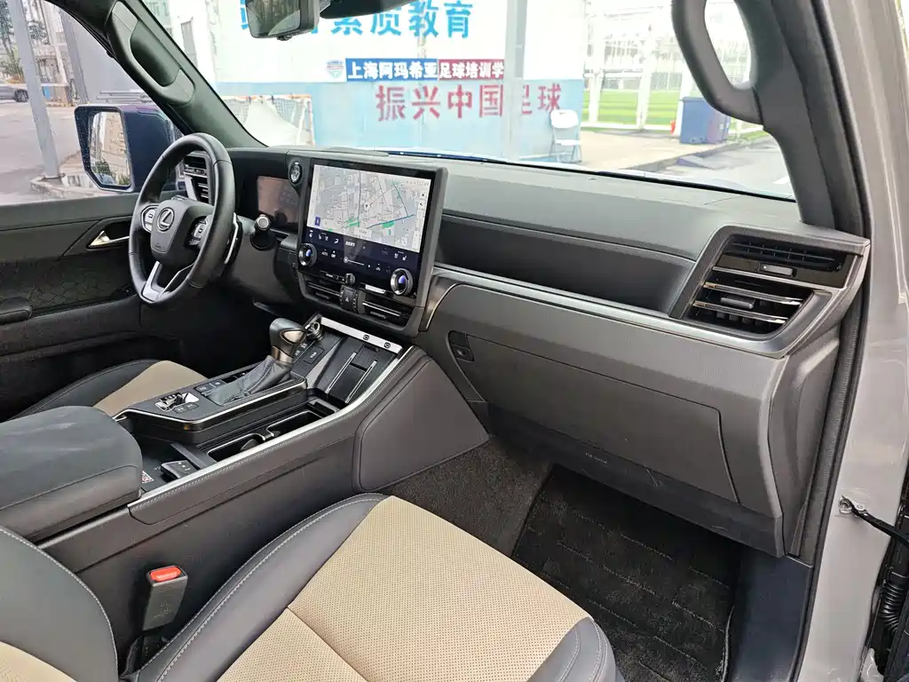 Lexus GX 2024 — фото 12