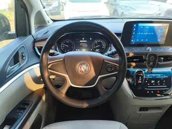 Buick GL8 2021