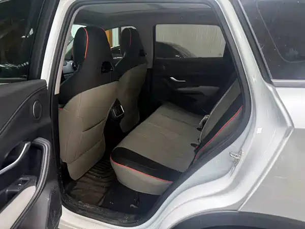 BYD Sealion 05 DM-i 2025