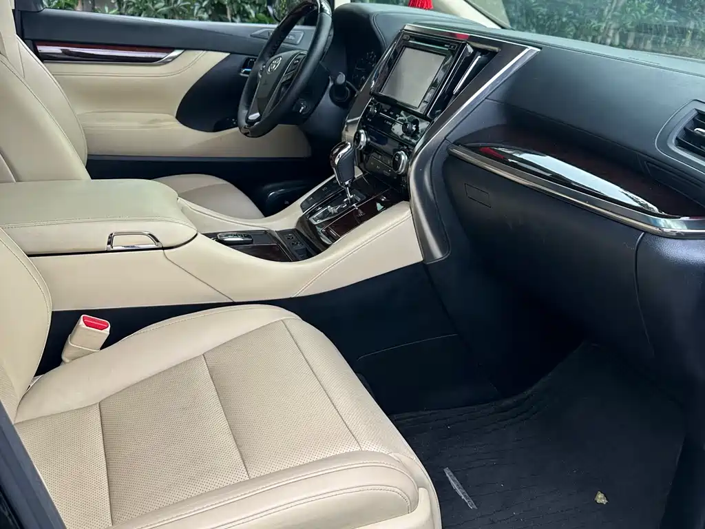 Toyota Alphard 2015 — фото 11