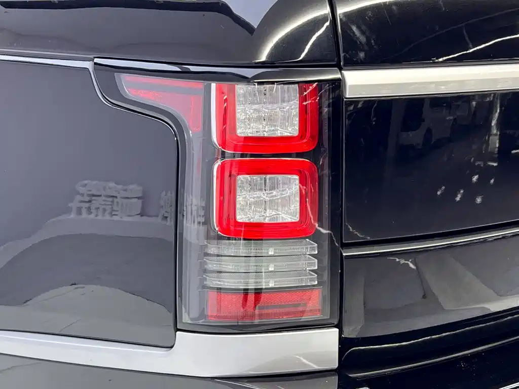 Land Rover Range Rover 2018 — фото 11