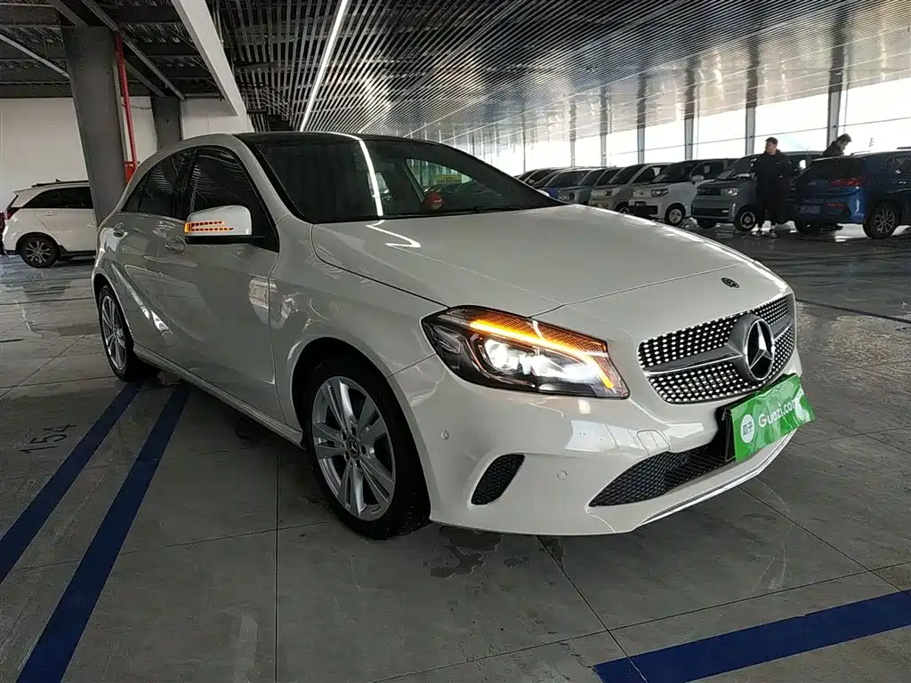 Mercedes-Benz A-Class 2018 — фото 4
