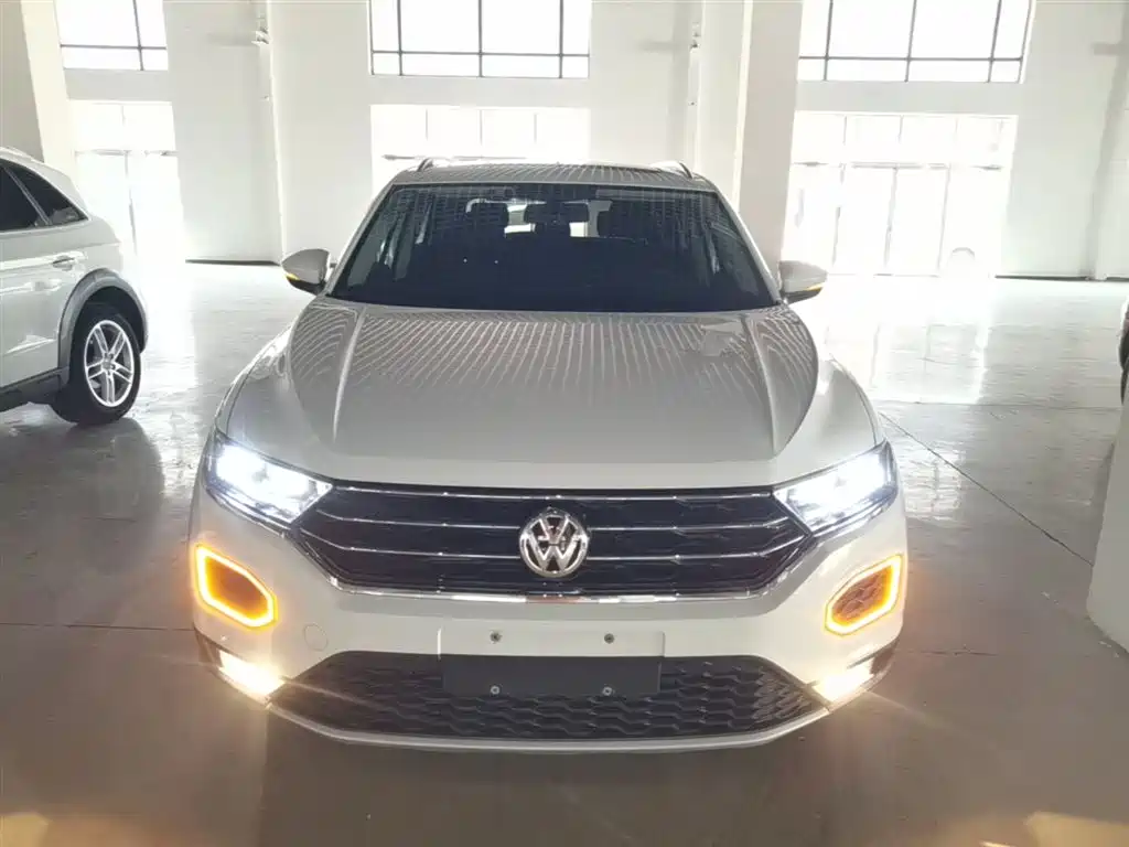 Volkswagen T-Roc 2019 — фото 3