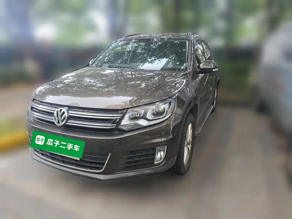 Volkswagen Tiguan 2015 — фото 1