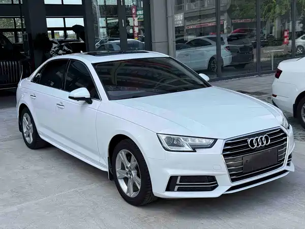 Audi A4L 2019
