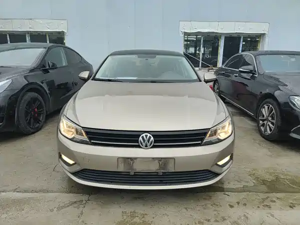 Volkswagen Lamando 2015
