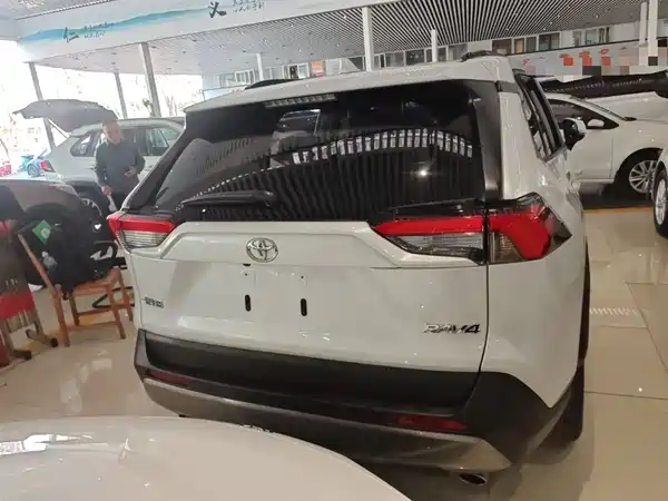 Toyota RAV4 2023