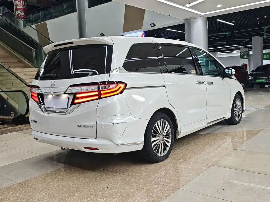 Honda Odyssey 2020 — фото 6