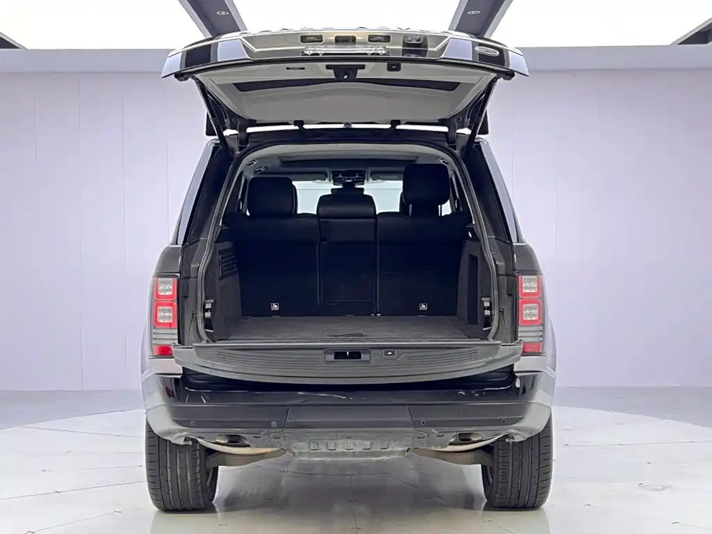 Land Rover Range Rover 2018 — фото 9
