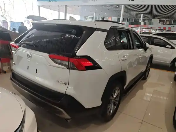 Toyota RAV4 2023