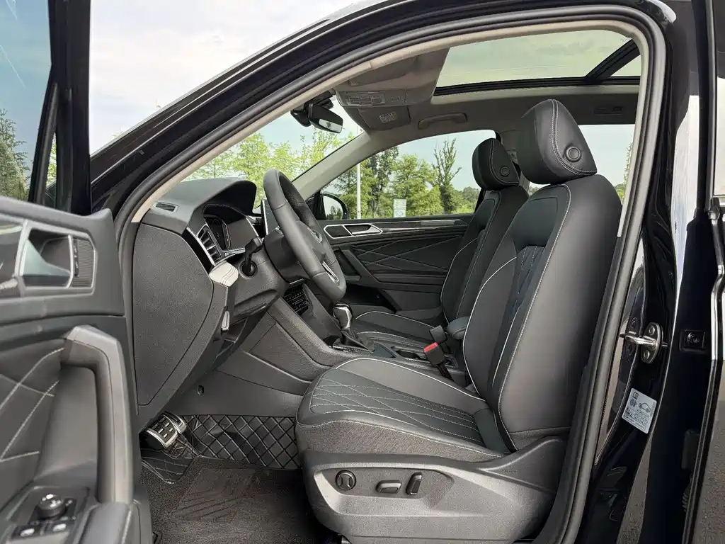 Volkswagen Tiguan L 2024