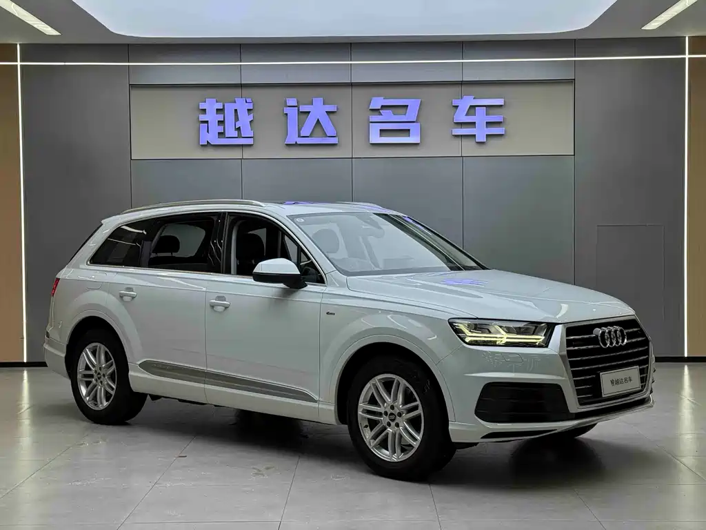 Audi Q7 2019 — фото 3