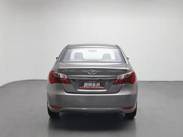 Hyundai Yuedong 2014