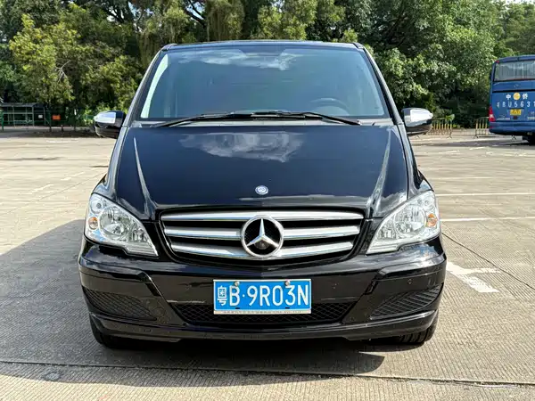 Mercedes-Benz Viano 2013
