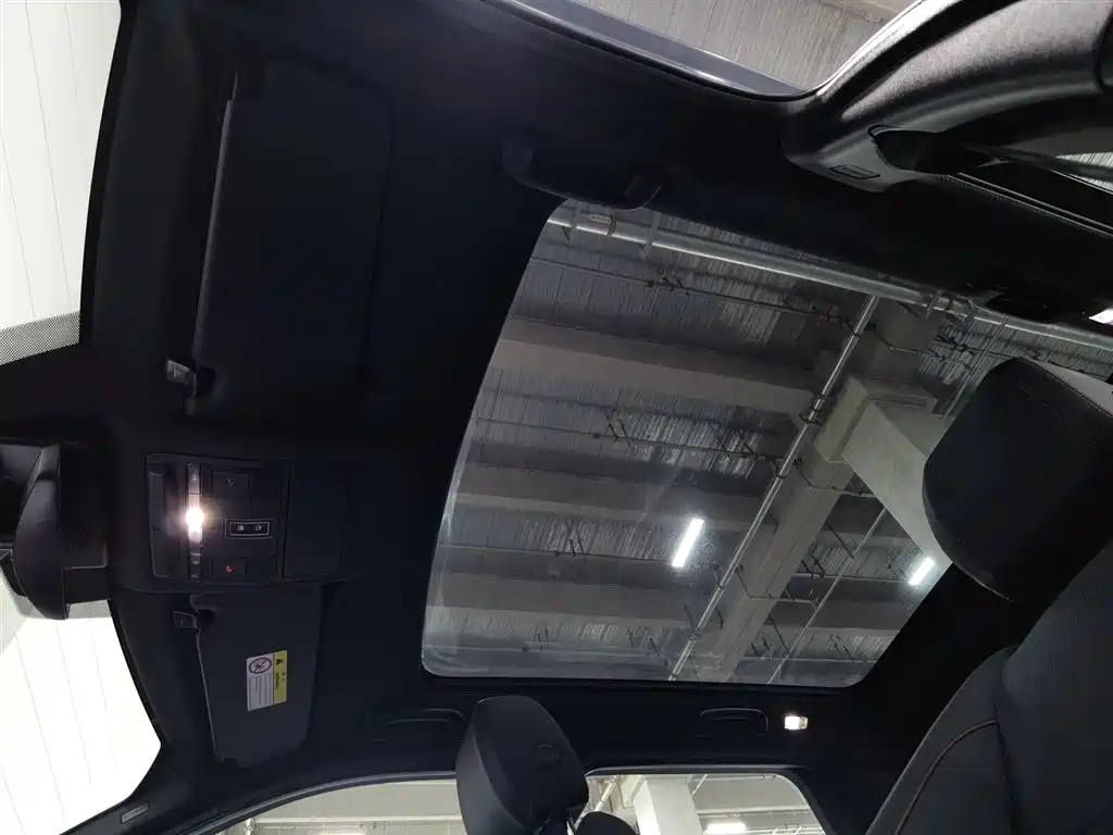 Land Rover Discovery Sport 2021 — фото 14