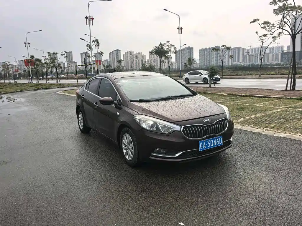 Kia K3 2015