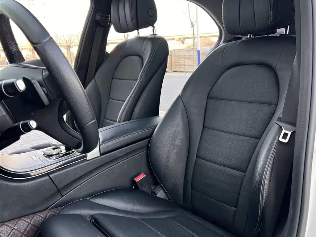Mercedes-Benz C-Class 2018 — фото 10