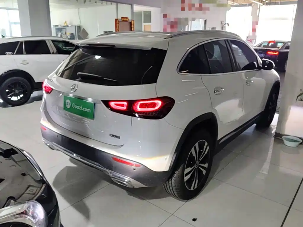Mercedes-Benz GLA 2023