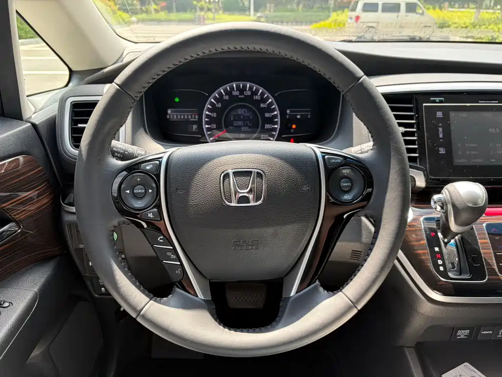 Honda Odyssey 2019 — фото 14