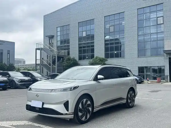 Dongfeng e008 2024
