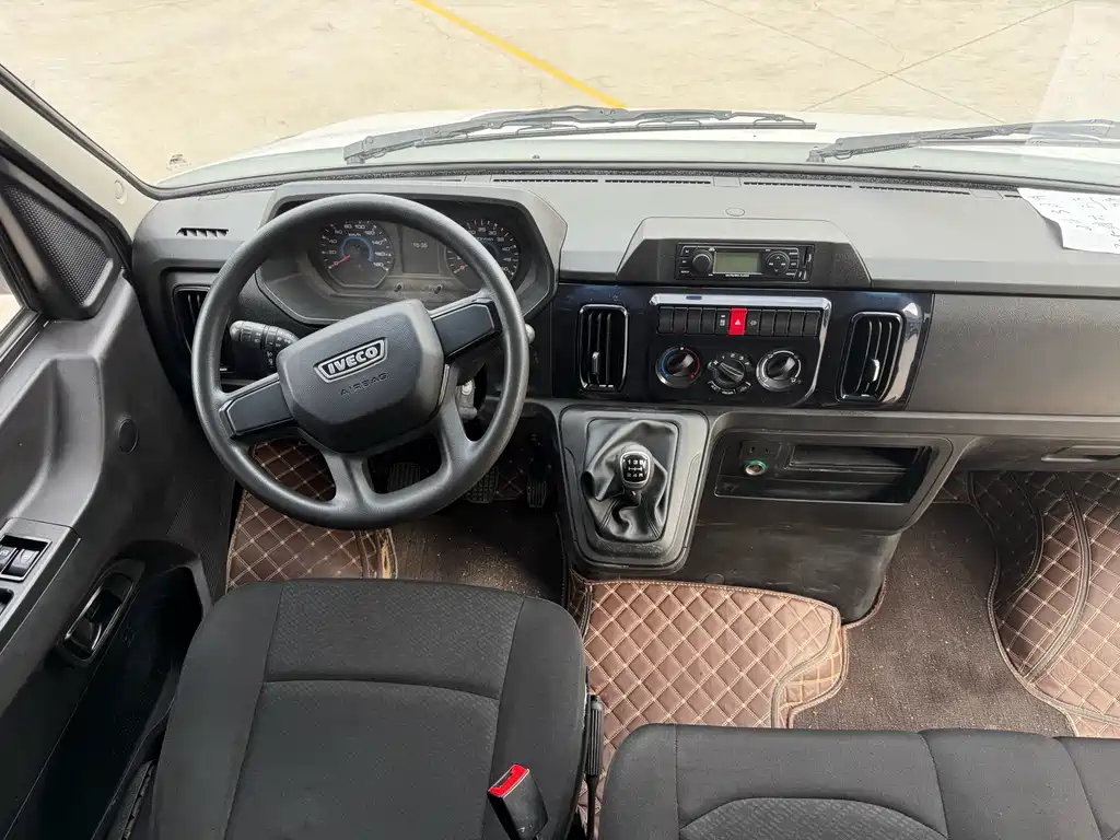 IVECO Daily 2025 — фото 10