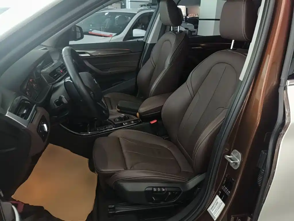 BMW X1 2017 — фото 15