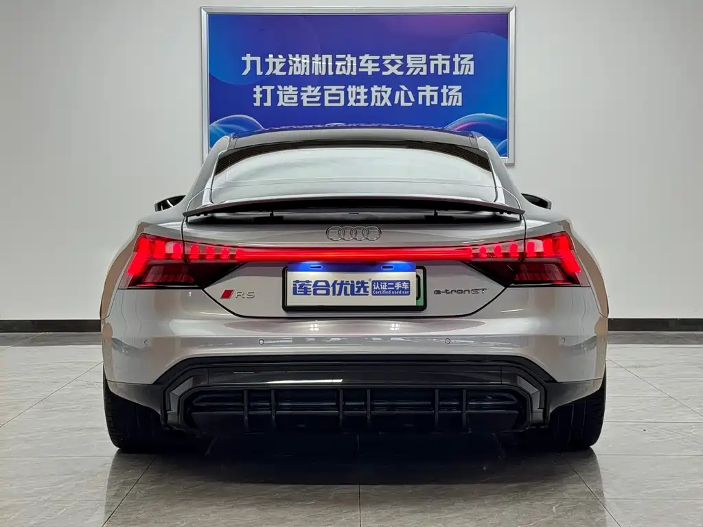 Audi e-tron GT 2024