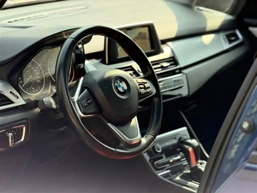 BMW 2 Series Active Tourer 2018 — фото 15