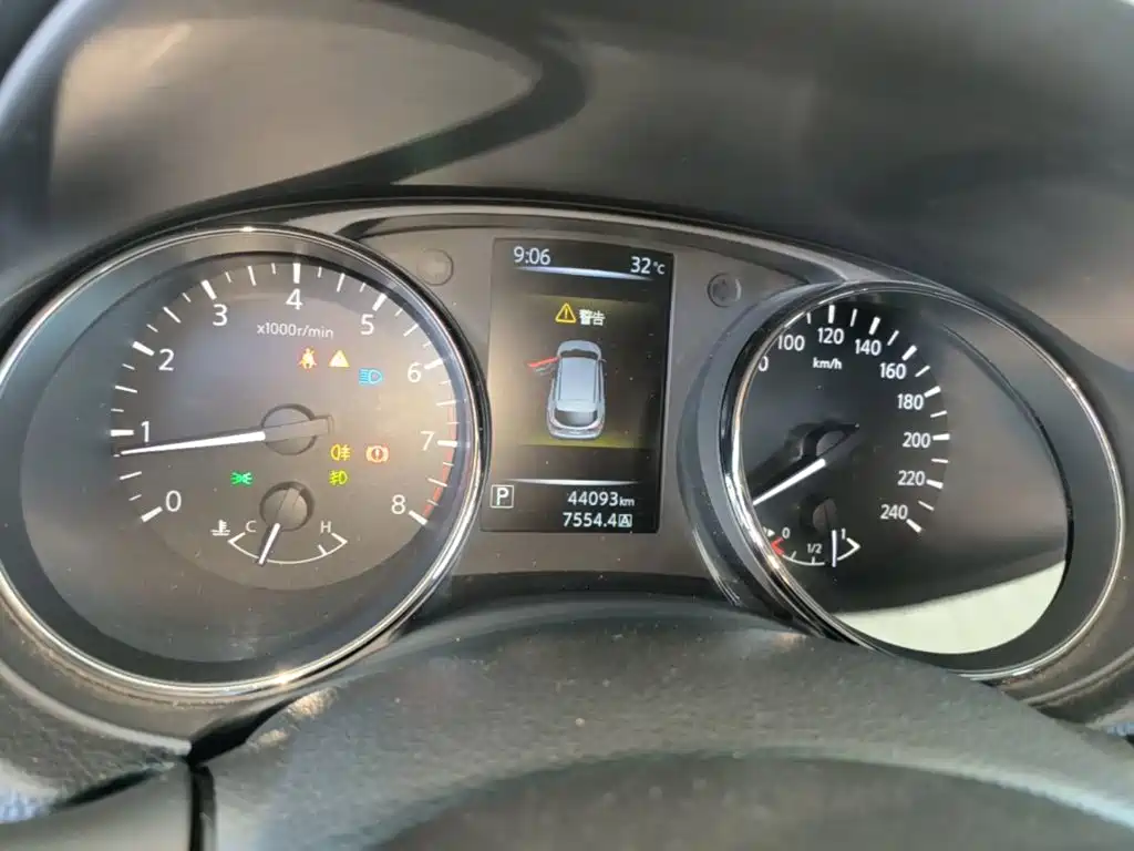 Nissan Qashqai 2018 — фото 12