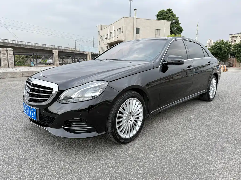 Mercedes-Benz E-Class 2015 — фото 1