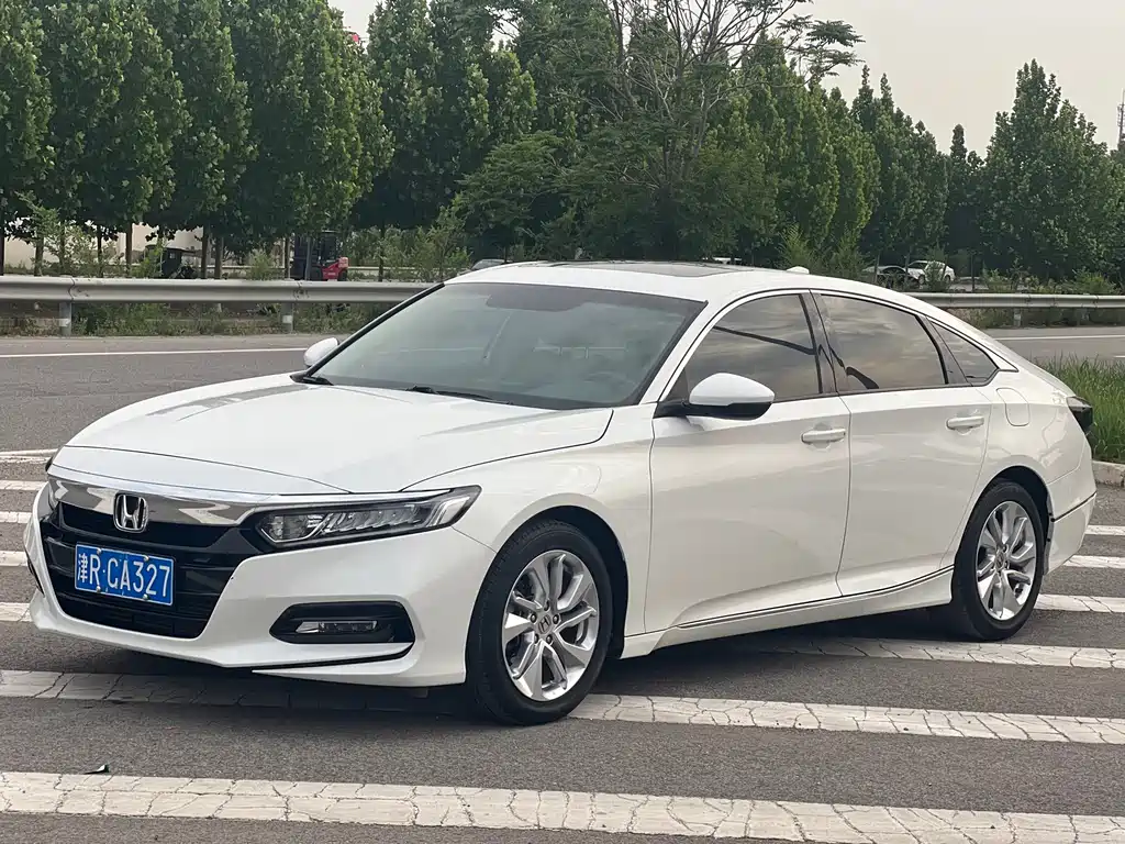 Honda Accord 2021 — фото 1