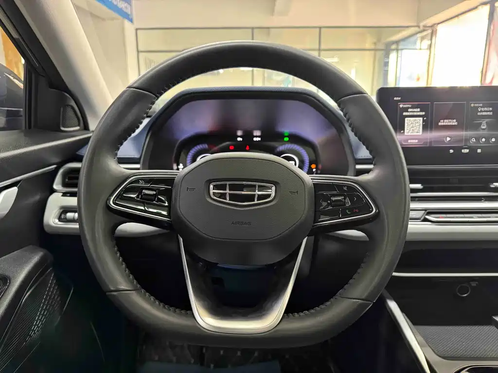 Geely Emgrand 2022 — фото 15