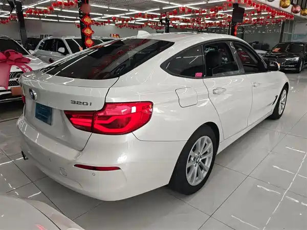 BMW 3 Series GT 2017