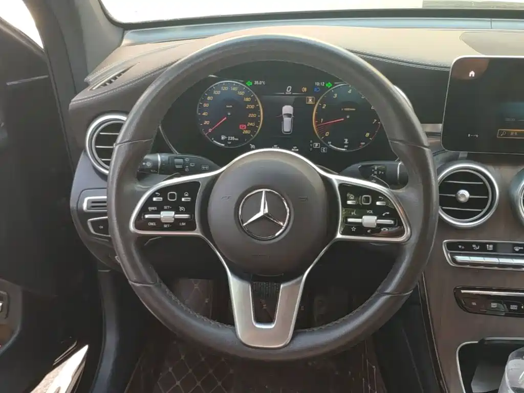 Mercedes-Benz GLC 2020 — фото 11