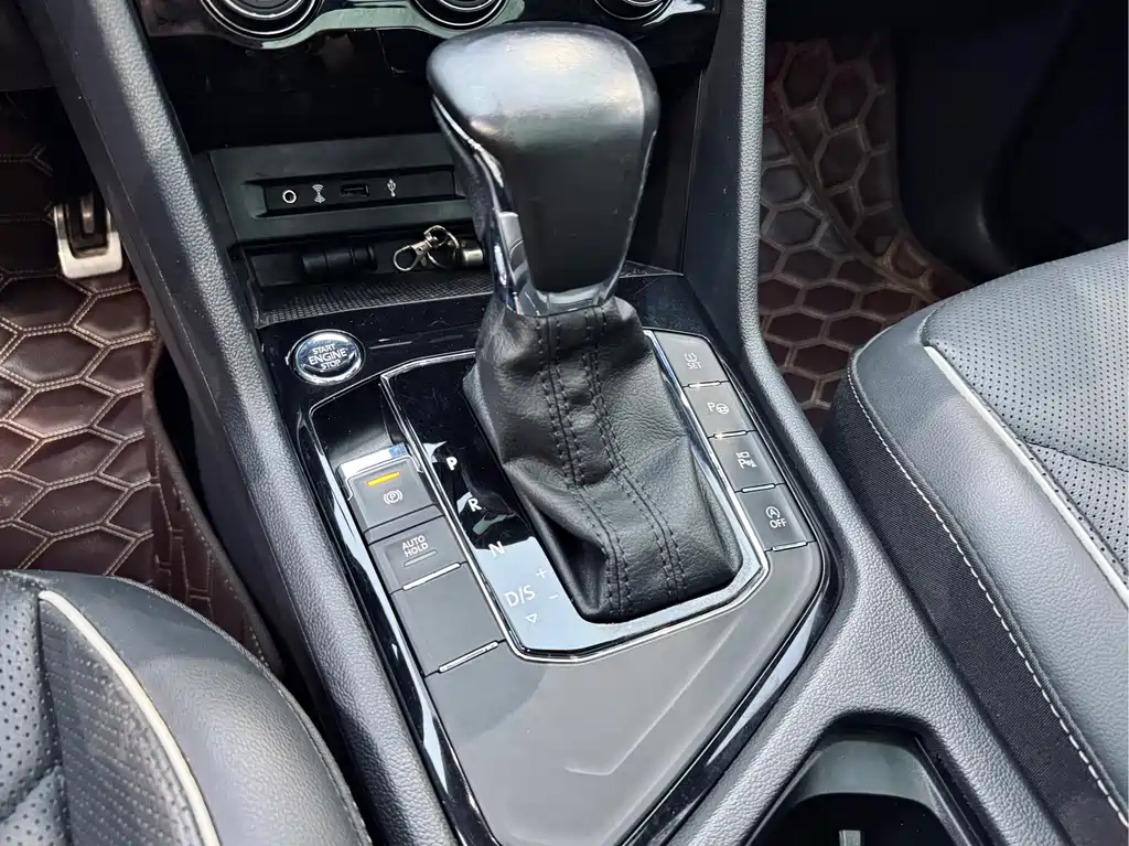 Volkswagen Tiguan L 2019 — фото 15