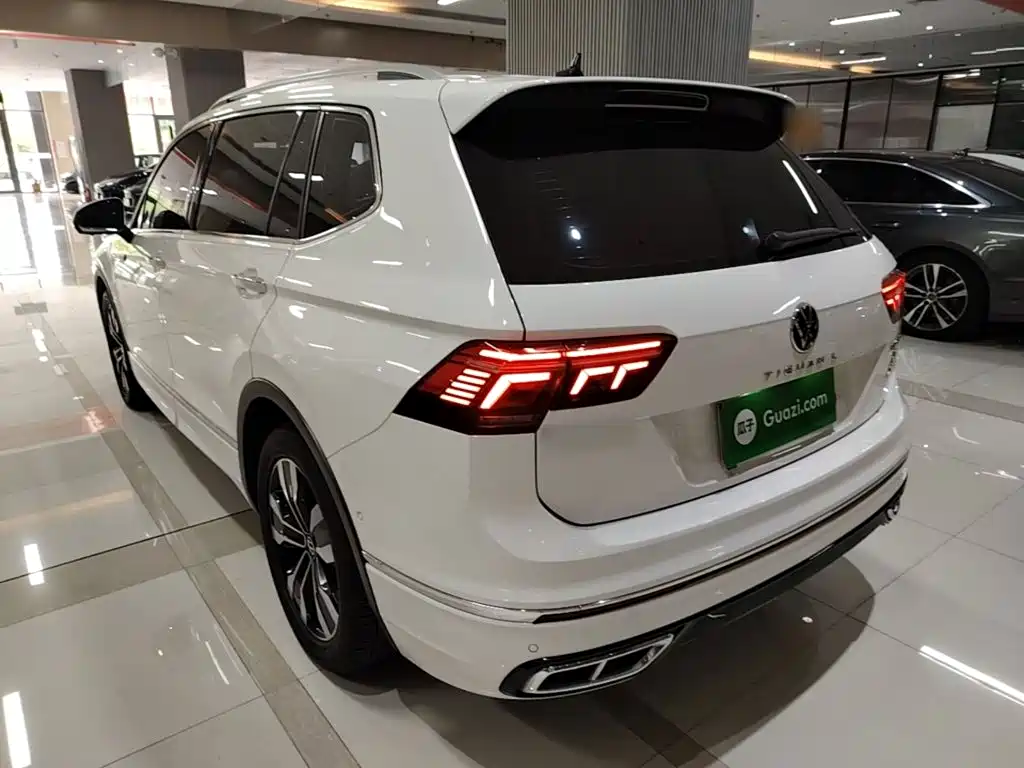 Volkswagen Tiguan L 2022