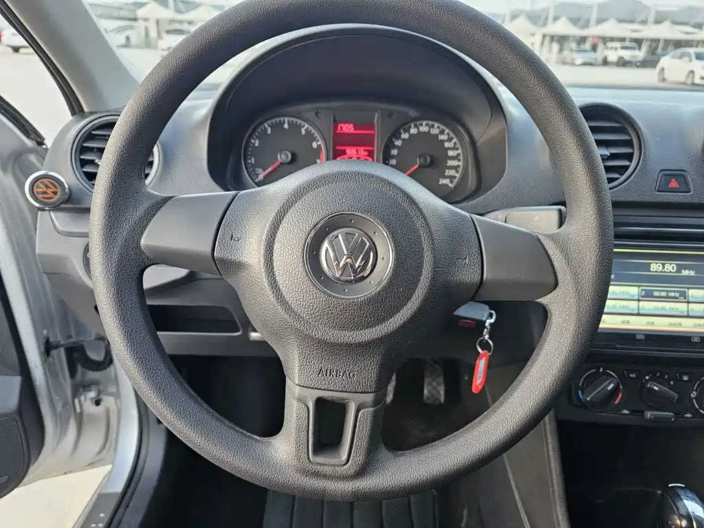 Volkswagen Jetta 2016 — фото 14