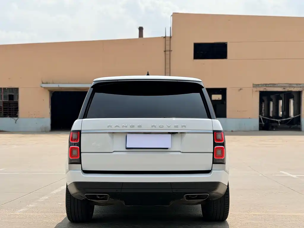 Land Rover Range Rover 2018 — фото 11