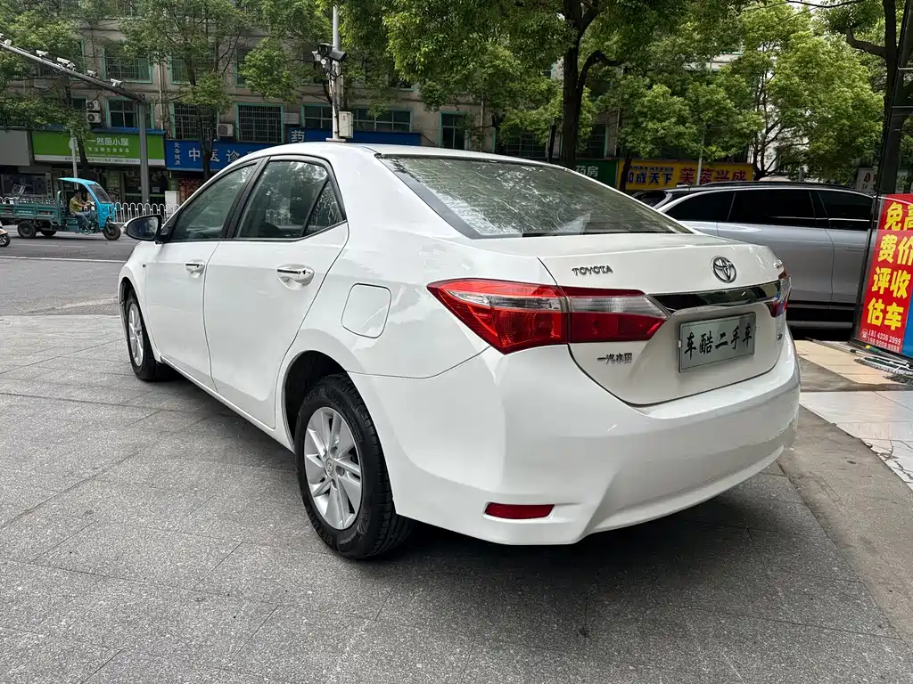 Toyota Corolla 2015