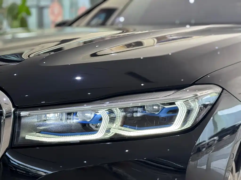 BMW 7 Series 2021 — фото 19