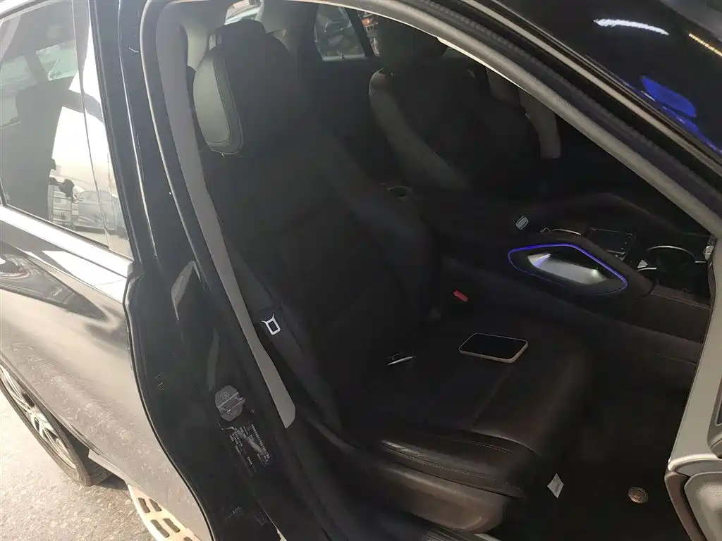 Mercedes-Benz GLE 2020 — фото 16